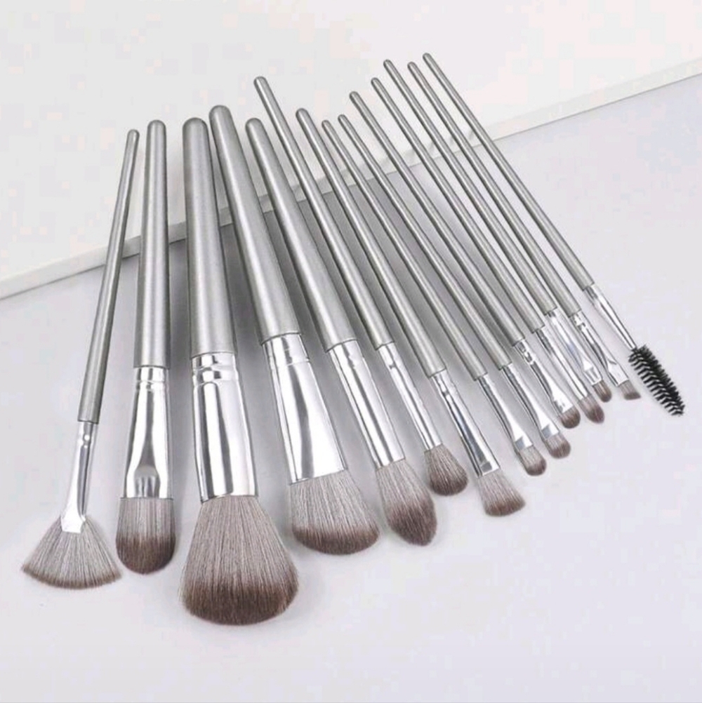 14 Piece Makeup Brush Set